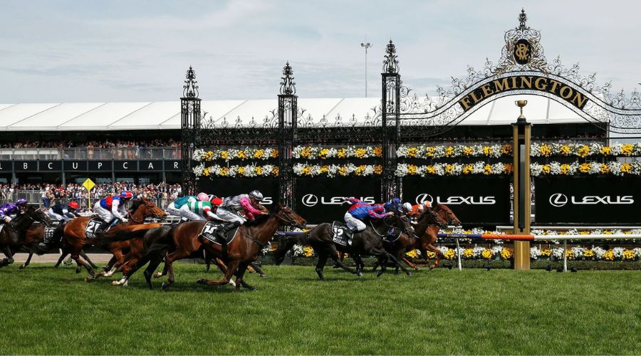 Extravaganza At The Melbourne Cup